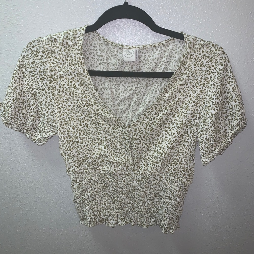 Cute cream and green crop top slinky